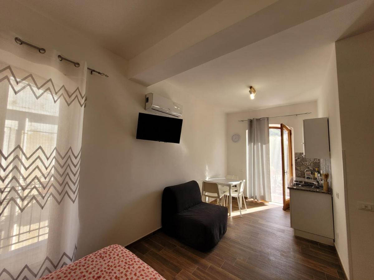 Casa "Paolo E Francesca" Monolocali Villa Scilla Eksteriør bilde