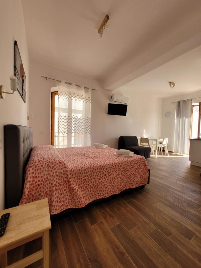 Casa "Paolo E Francesca" Monolocali Villa Scilla Eksteriør bilde
