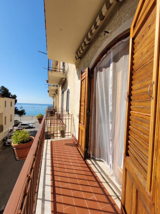 Casa "Paolo E Francesca" Monolocali Villa Scilla Eksteriør bilde