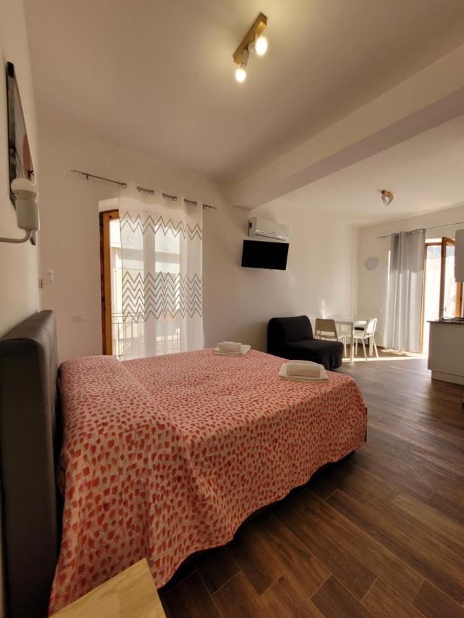 Casa "Paolo E Francesca" Monolocali Villa Scilla Eksteriør bilde